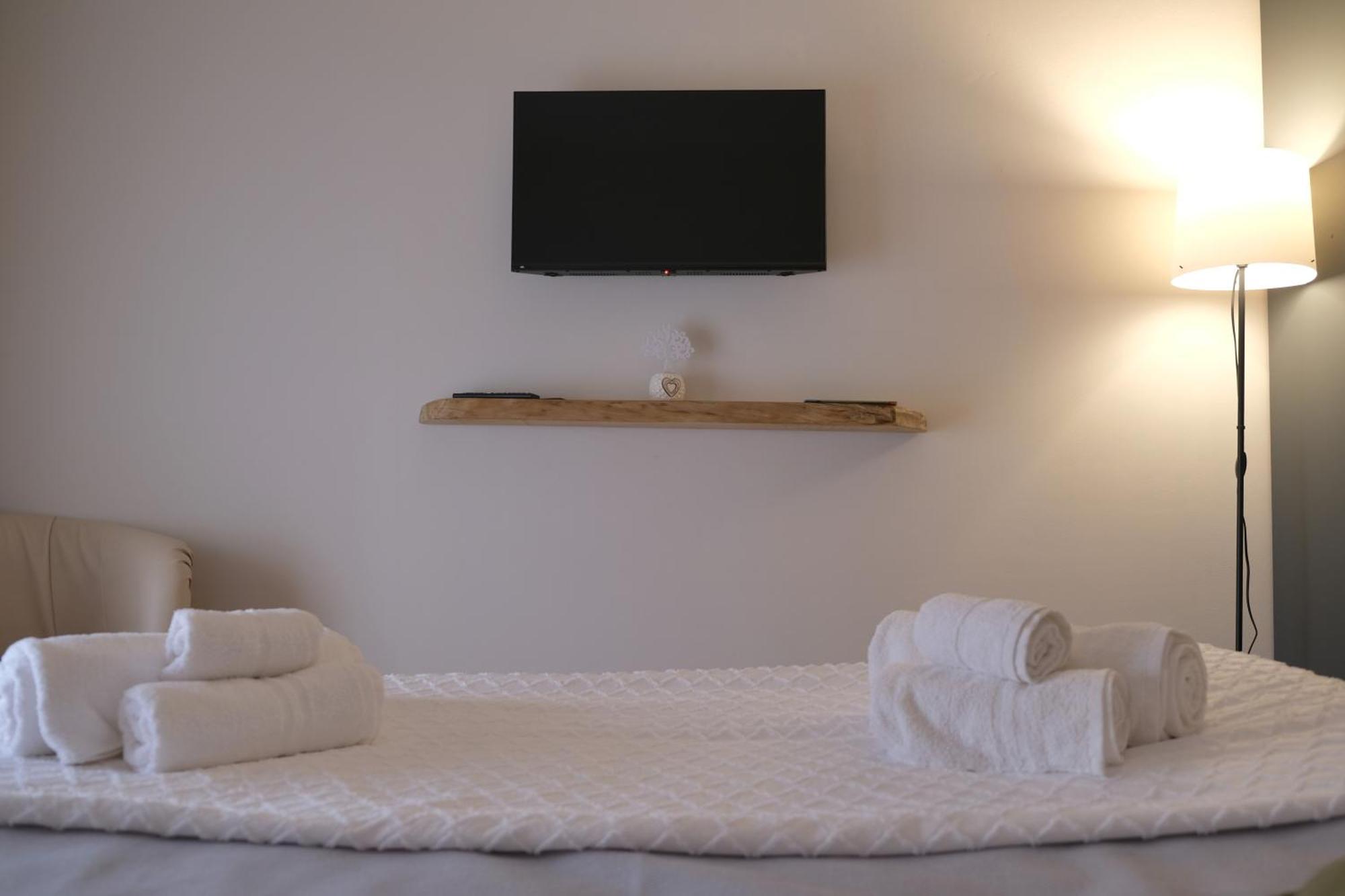 Casa Ermes Appartement Santa Maria Degli Angeli  Buitenkant foto